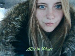 Alice_in_Woner
