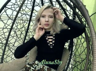 AlunaShy