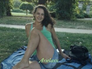 Arielaxx