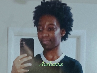 Aneliaxxx