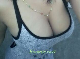 Brunette_swet