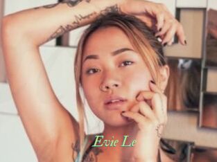 Evie_Le