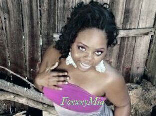 FoxxxyMia