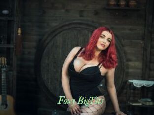 Foxy_BigTits_