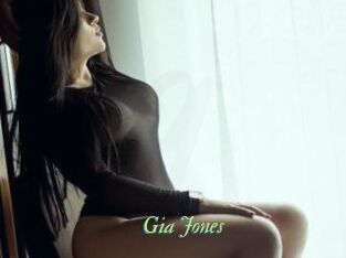 Gia_Jones