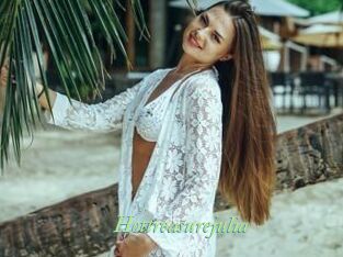 Hottreasurejulia