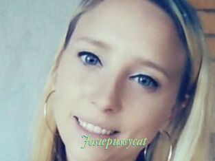Josiepussycat
