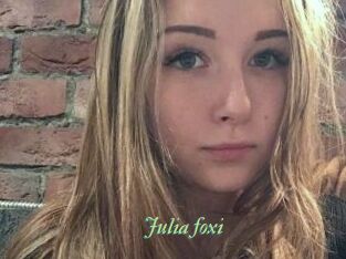 Julia_foxi