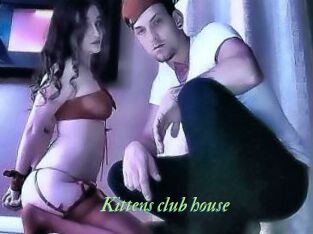 Kittens_club_house