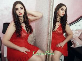 LarraFoxx
