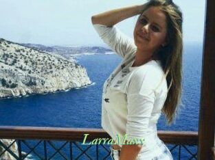 LarraMaxx