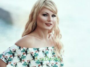 Lisa_Darling