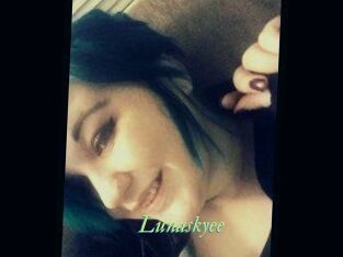 Lunaskyee