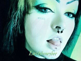 Luvlyhoneybee