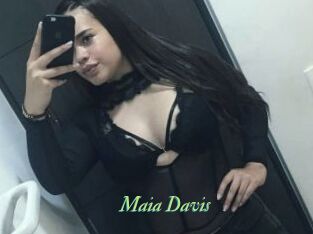 Maia_Davis