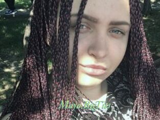 Maya_BigTits