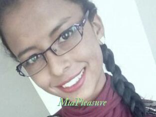 Mia_Pleasure