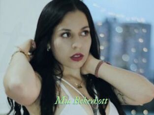 Mia_Bekerhott