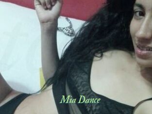 Mia_Dance