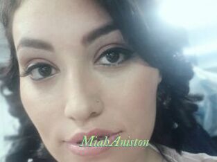 MiahAniston