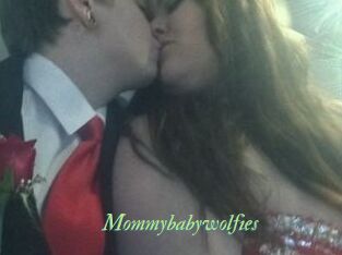 Mommybabywolfies