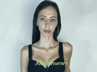 Maxineearney