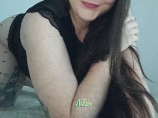 Mia