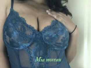 Mia_moreau