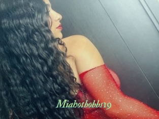 Miahotbobbs19