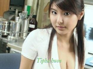 Tipha_huon
