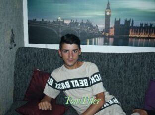 Tony_Tyler