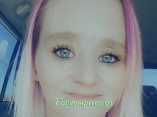 Tinytemptress91