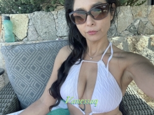 Vanessaq